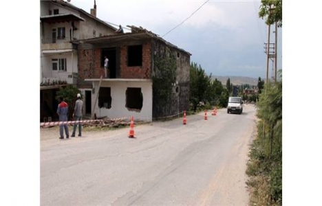 Amasya Suluova'da imar kapsamında bina yıkımları sürüyor!