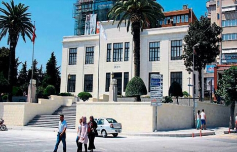 Hatay tarihi belediye binası mahkemeye taşındı!