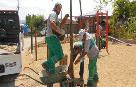 İzmit Belediyesi park bakım onarım çalışmalarına başladı!