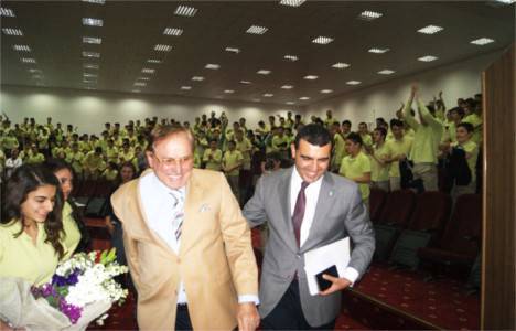 PAGEV Halkalı Mesleki ve Teknik Anadolu Lisesi'nde kayıtlar devam ediyor!