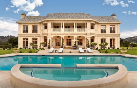 İşte Neymar'ın 10 milyon dolarlık malikanesi!