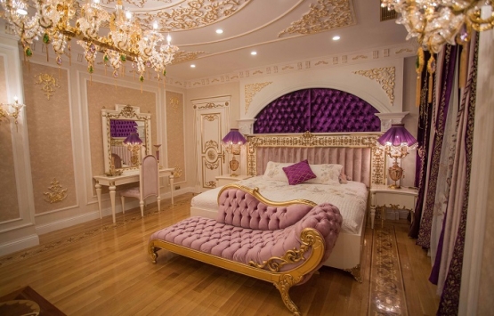 Dubai Emiri nin Darıca daki gözkamaştıran altın kaplama malikanesi!