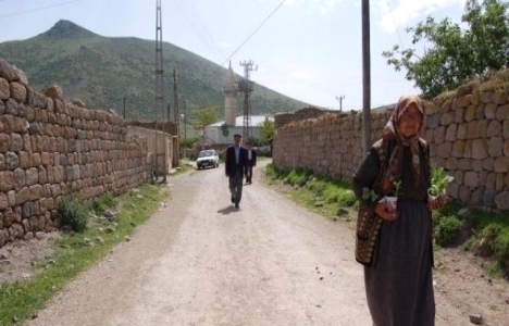 Karaman Madenşehri Köyü'nde Sit alanı nedeniyle köylüler, taşınıyor! 