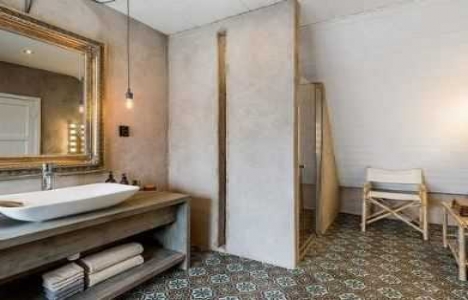 İşte Norveç te yıkılması için imza toplanan ev!