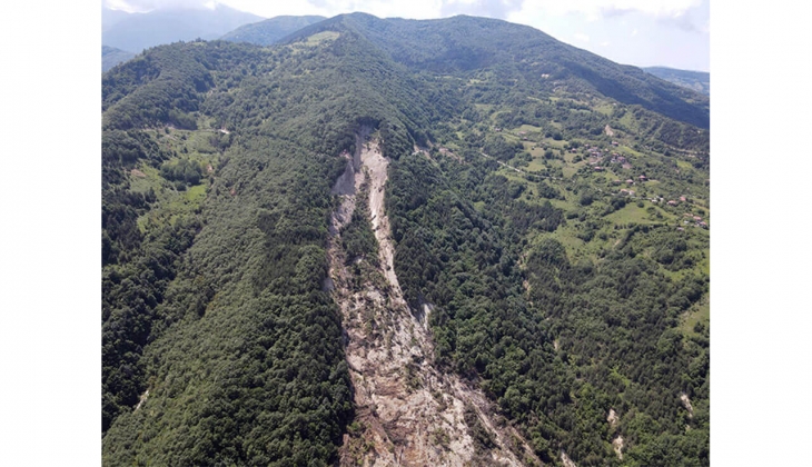 Küre Dağları nda 500 metre kayan yol yeniden yapılıyor!