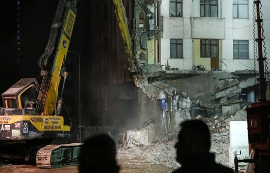 Evleri yıkılan ailelere 30 bin TL yardım!