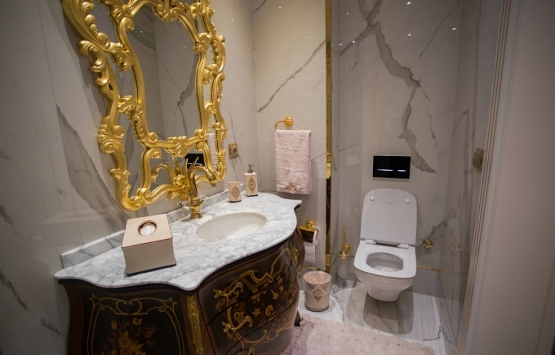 Dubai Emiri nin Darıca daki gözkamaştıran altın kaplama malikanesi!