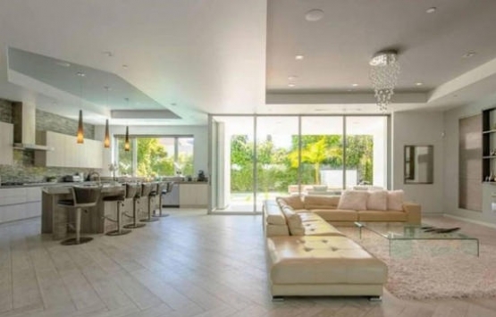 Kendall Jenner Hollywood ta aylık 25 bin dolara ev kiraladı!