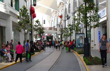 Vialand Ramazan ayında 3 milyon kişiyi ağırladı!