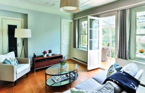 Dilek Hanif evinin kapılarını Alem Dergisi ne açtı!