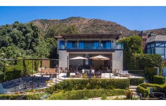 Aaron Rodgers ve Danica Patrick Malibu da 28 milyon dolara ev aldı!