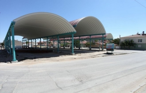 Süleymanpaşa'da pazar yerine esnaflardan tepki!