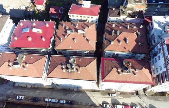 Rize deki eğimli binalar görenleri şaşırtıyor!