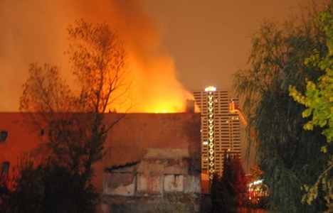 Bağcılar'da boş bir binada yangın çıktı!