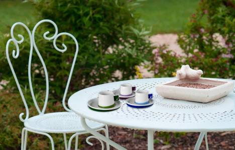 Emsan, Tasarımcı Sevil Acar'ın fincanlarını kahve tiryakilerine sunuyor!