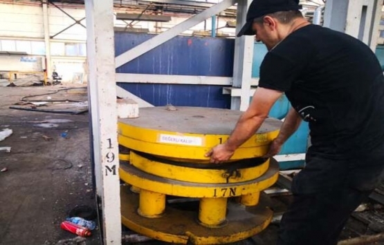 Milyonluk yağma! Uzel in fabrikası talan edildi!