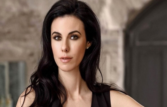 Defne Samyeli ev sahibi ile icralık oldu!