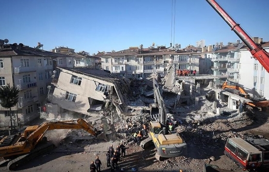 Elazığ depreminde hasar gören Cenk Apartmanı nın arsa alanı düşürüldü!