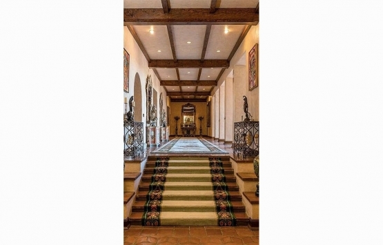 Holllwood un en lüks malikanesi 125 milyon dolara satışa çıktı!