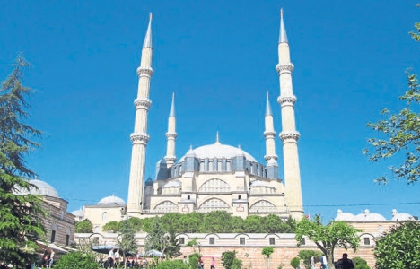 İzmir'e Ulu Cami geliyor!