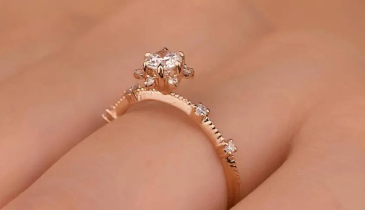 Düğün hazırlıkları başladı! Lotus pırlanta yüzük fiyatı ne kadar? Laris Pırlanta fiyat listesi