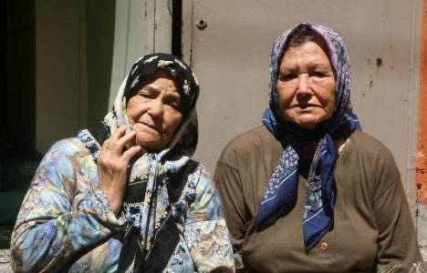 İzmir Damlacık'taki evlerin büyük bölümü boşaltıldı!