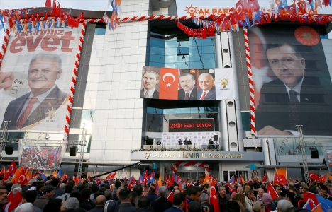 AK Parti İzmir İl Başkanlığı'nın yeni binası açıldı!