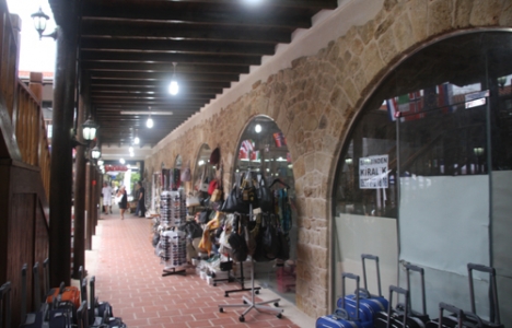 Tarihi Demirciler Çarşısı yıkılacak mı?