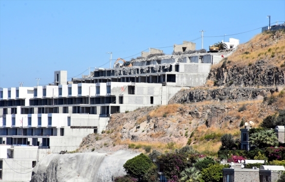 Bodrum daki imara aykırı yapıların yıkımı devam ediyor!