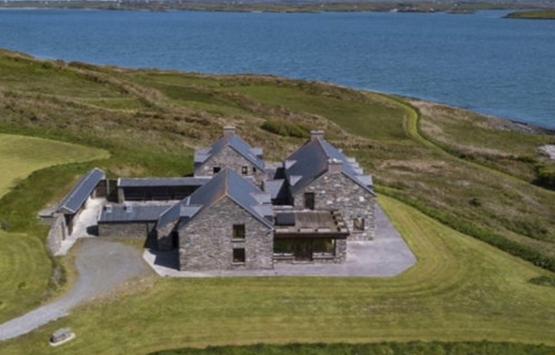 WhatsApp üzerinden 6.3 milyon dolara ada aldı!