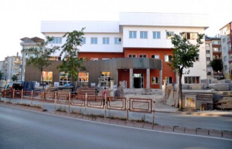 Sivas Halil Rıfat Paşa İlkokulu yenilendi!