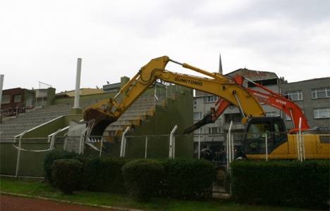 Bayrampaşa Çetin Emeç Stadı yenilendi!