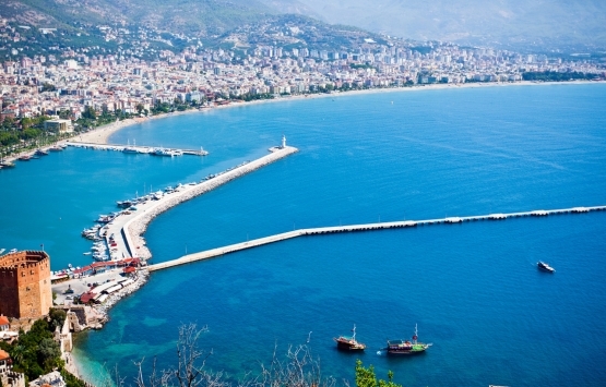 Alanya'nın sahilindeki kaçak yapılar yıkılıyor!