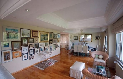 Mustafa Ceceli nin eski eşi Sinem Ceceli evini satıyor!