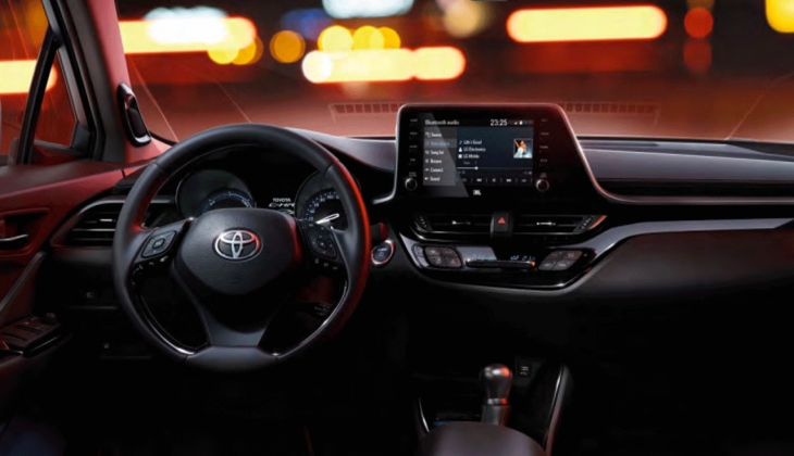 Toyota C-HR dan 259 bin 700 Türk Lirası indirim! İşte 24 Mart 2022 Fiyat listesi!