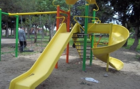 Karesi'de okullarda oyun parkı kuruluyor!