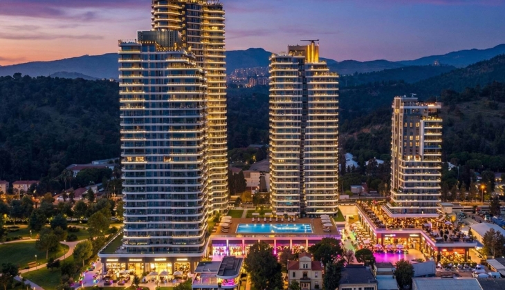 İzmir’in tek sahil projesi Neva Yalı'ya yoğun ilgi! 