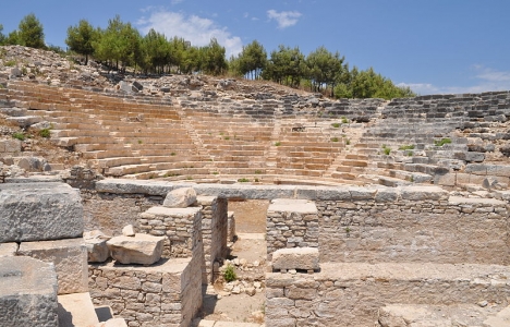 Kumluca Rhodiapolis'in restorasyonunda ilk aşama tamamlandı!