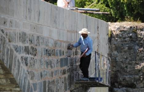 Tarihi Belkıs Köprüsü yıkılmaktan kurtarıldı!