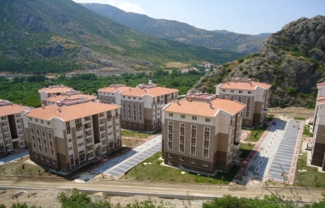 TOKİ Amasya Ziyaret Konutları'na spor alanı inşa ediliyor!