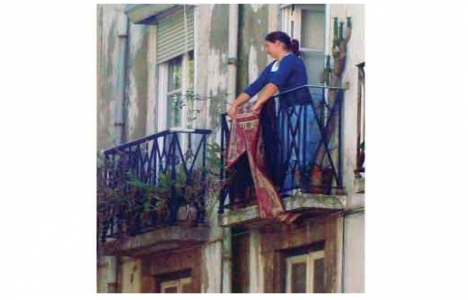 Balkondan silkelemenin cezası nedir?