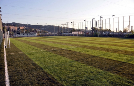 Ereğli'de halı saha yenileme çalışmaları tamamlandı!