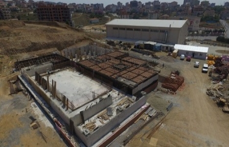 Çayırova Yarı Olimpik Yüzme Havuzu yükseliyor!