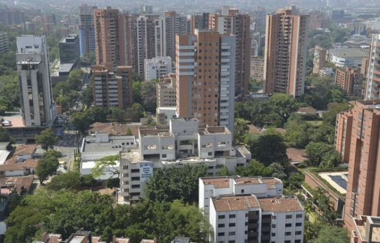 Escobar ın Medellin deki evi 375 kilo patlayıcı ile yıkıldı!