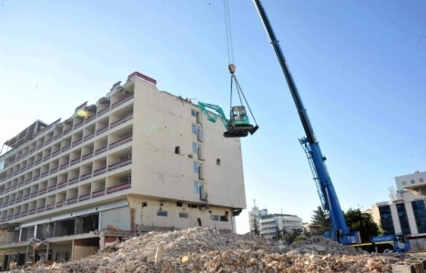 Büyük Samsun Oteli'nin yıkımı tamamlandı!