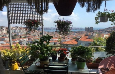 İşte ünlülerin deniz manzaralı evleri!