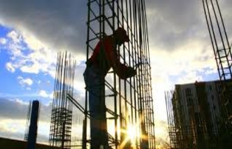 Mersin'de inşaattan düşen işçi öldü!