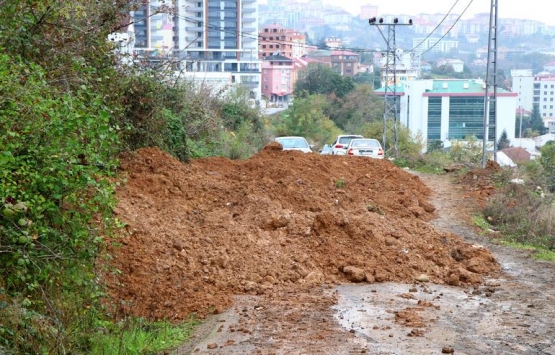 Ortahisar da tapusu bende dediği yolu kapattı!