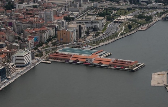 İzmir de konut fiyatları uçuyor!