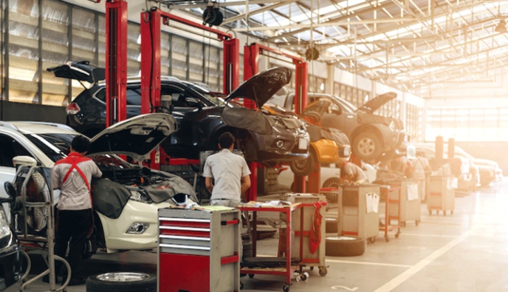 Renault dan şok eden Rusya kararı: Üretime devam!